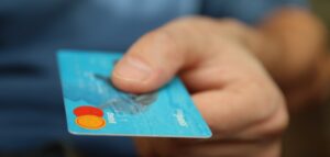 DNB avvikler legitimasjon på bankkort